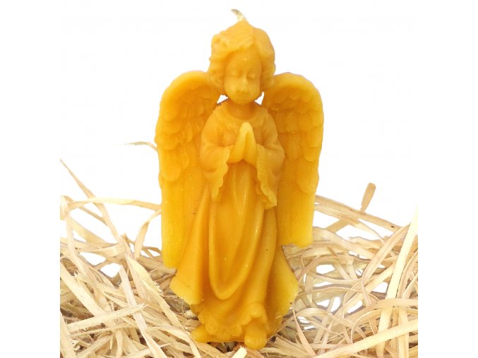 Svíčka ze včelího vosku - stojící a modlící se andílek