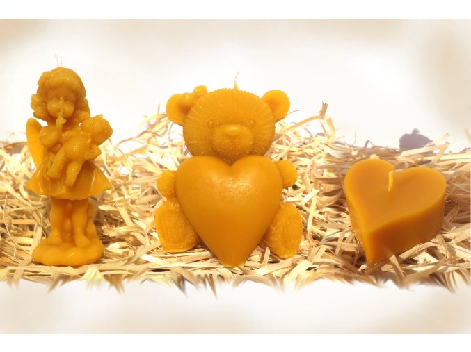 Sada tří svíček ze včelího vosku – andělka s medvídkem + medvídek se srdcem + srdíčko