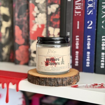 ENEMIES TO LOVERS sójová svíčka