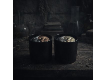 20251231 0450 Gothic Candle Setup remix 01kds8dg58fkqbhhw1nw4h2dzk