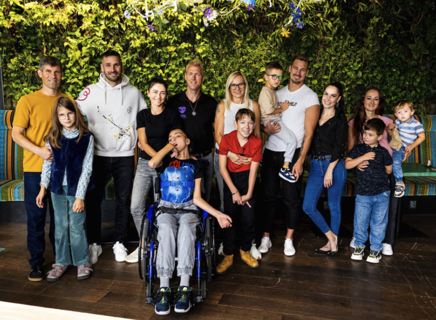 200 milionů přeskoků. 3,5 milionu korun. Celé Česko skákalo.