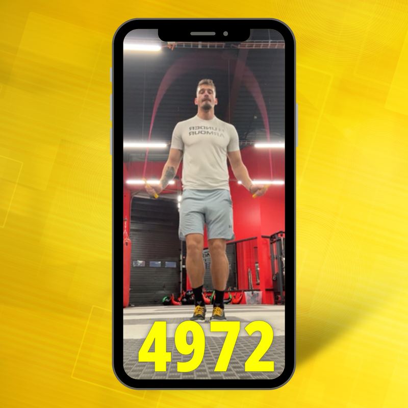 Počítadlo přeskoků v telefonu: Švihák skáče a kamera napočítala 4 972 přeskoků