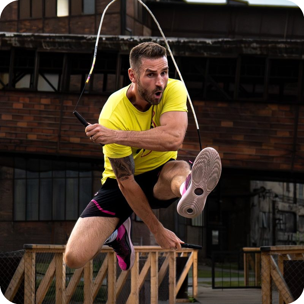 Tomáš Vaněček v akci - zakladatel Švihej, blázen do pohybu, skákání přes švihadlo