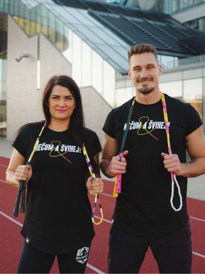 Černé triko Nečum a Švihej  UNISEX, pro Šviháky i Švihandy
