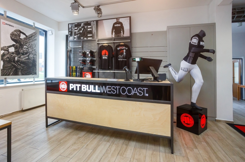 Prodejna PITBULL WEST COAST ve Svitavách