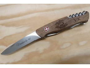 Gravírování laserem na čepel nebo dřevěnou střenku nože