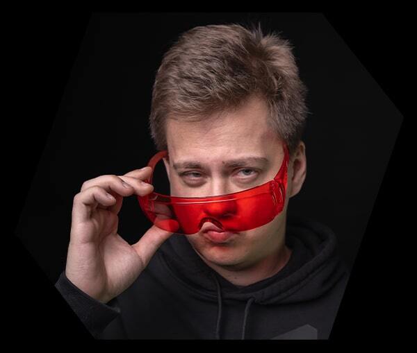 Proč nosit ČERVENÉ BRÝLE