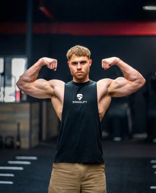 Jaká byla vaše největší motivace začít chodit do fitka? Co vám tato změna přinesla? 🙂 Napište nám do ⬇️ komentáře a...