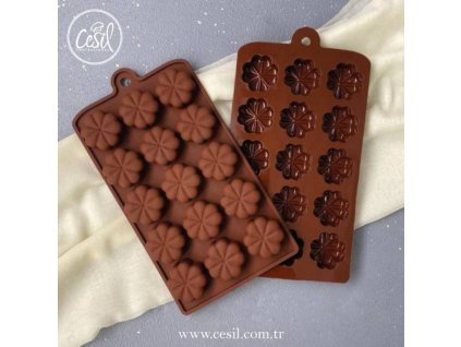 cesil silikonova forma na cokoladu ctyrlistky