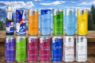 Plechovky seřazené jak barevná armáda energie. Klasika, sugarfree, tropické úlety, broskvová pohoda i ledová vlna. Každá...