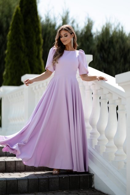 dlhé spoločnské šaty s puff rukávmi