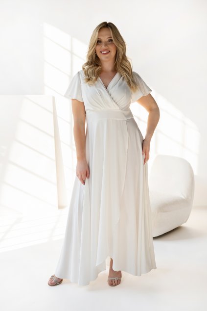 Dlhé biele spoločenské šaty s rukávom