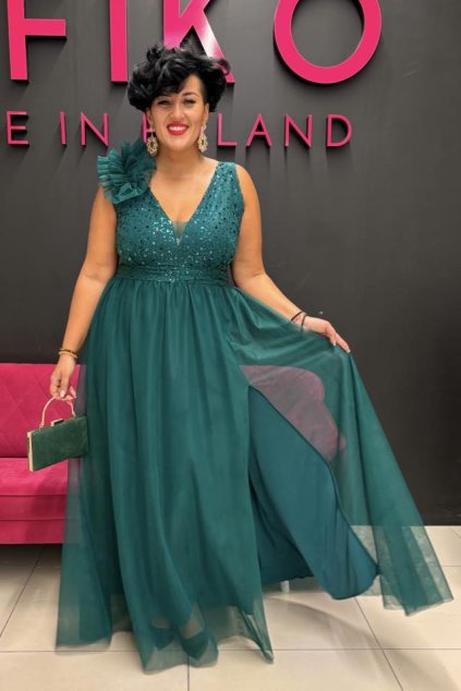 Dlhé tmavozelené spoločenské tylové šaty