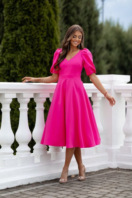 ružové midi spoločenské šaty s puff rukávmi