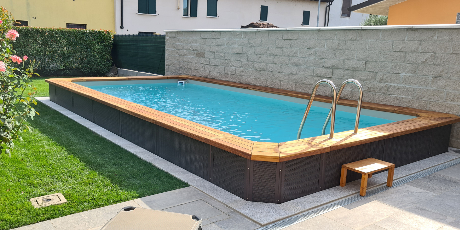 Jaro je ideální čas na pořízení vlastního zahradního bazénu