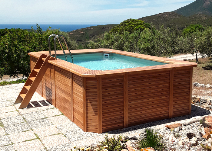 Jak správně připravit bazén na sezónu v 8 krocích