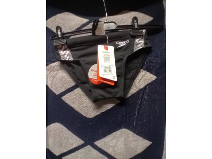 Speedo solid black