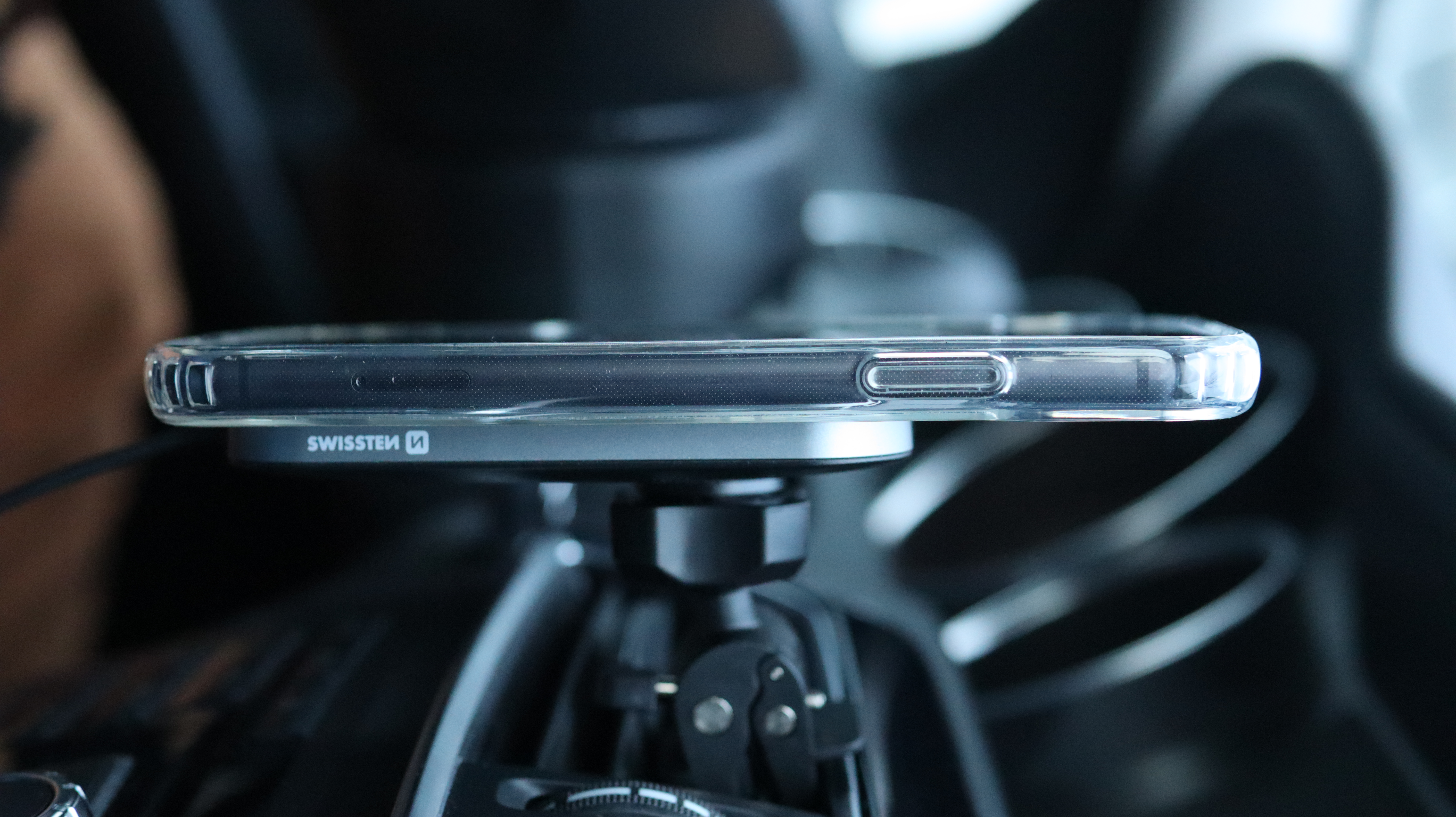 Magsafe-Case-Transparent1