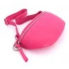 Kožená dámská ledvinka s upravitelným popruhem  KARMÍNOVÝ