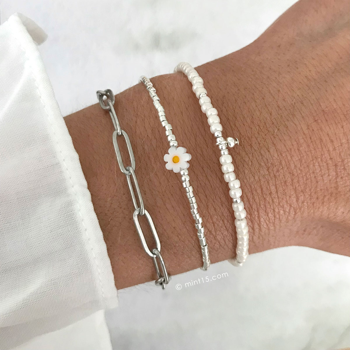 Levně Mint15 Set náramků DAISY PEARL Silver