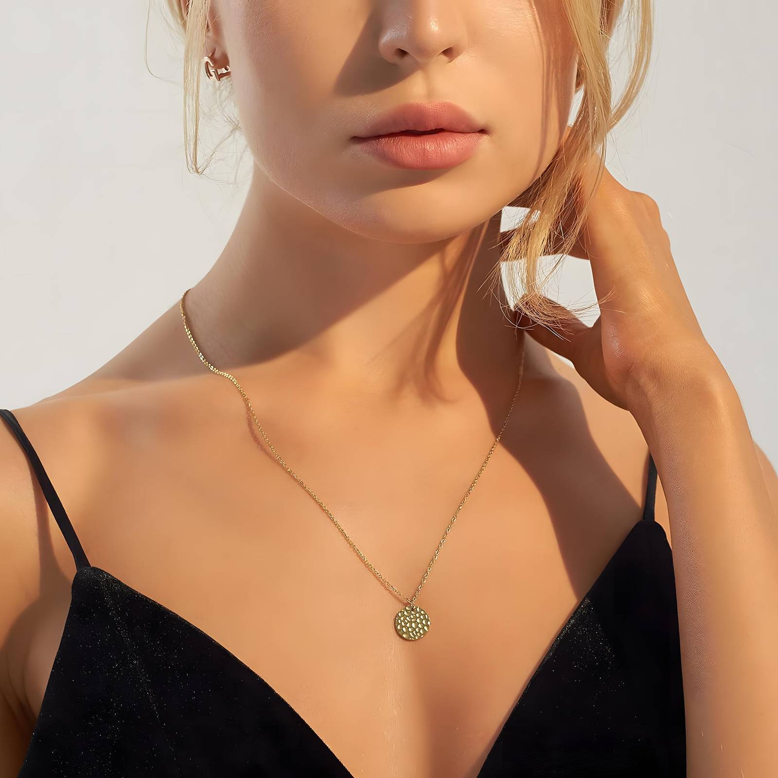 Levně SYLVIENE Náhrdelník VALERIA Gold