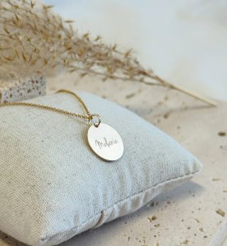 Nově u nás najdeš šperky s možností gravírování! Každý šperk můžeš doplnit vlastním textem, iniciálami nebo symbolem, a...