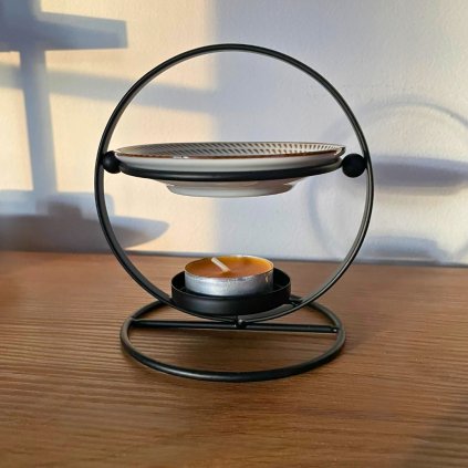symbiotickycz kadidelnice aromalampa difuzer spiritualita meditace relaxace relax vykurovadlo vykurovani vykurovadla ezoterika homedesign homedecor vonnetycinky (5)