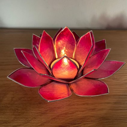 symbiotickycz mindfulness meditace slowliving relax relaxace pohoda odpocinek svicen teplo svetlo prirodni priroda nature (5)