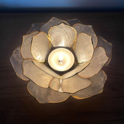 symbiotickycz mindfulness meditace slowliving relax relaxace pohoda odpocinek svicen teplo svetlo prirodni priroda nature (5)