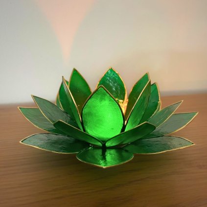 symbiotickycz mindfulness meditace slowliving relax relaxace pohoda odpocinek svicen teplo svetlo prirodni priroda nature (4)