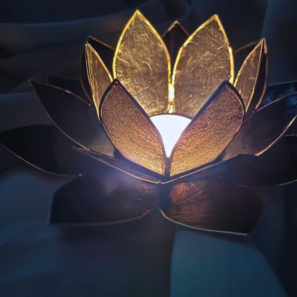 symbiotickycz mindfulness meditace slowliving relax relaxace pohoda odpocinek svicen teplo svetlo prirodni priroda nature (2)
