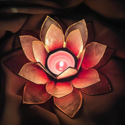 symbiotickycz mindfulness meditace slowliving relax relaxace pohoda odpocinek svicen teplo svetlo prirodni priroda nature (6)