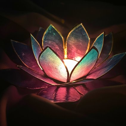 symbiotickycz mindfulness meditace slowliving relax relaxace pohoda odpocinek svicen teplo svetlo prirodni priroda nature
