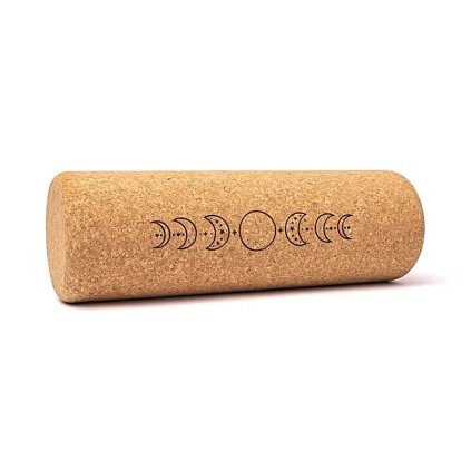 Korkový válec na jógu  velikost 30*10 cm, 100% recyklovatelný korek, symboly fáze měsíce