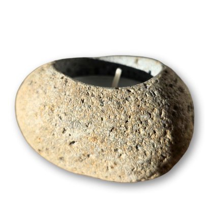 Svícen z přírodního kamene  na čajovou svíčku, rozměr cca původ Indonésie