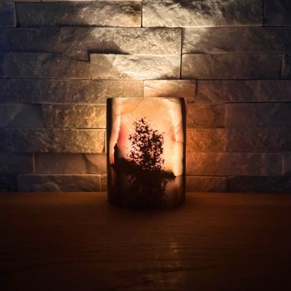 Svícen válec M - Vnitřní stín  konkrétní kus z fotek, jedinečný originál, výška cca 9,5 cm