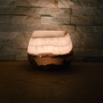 Svícen kónický L - Údolí stínů  konkrétní kus z fotek, jedinečný originál, průměr 12,5 cm