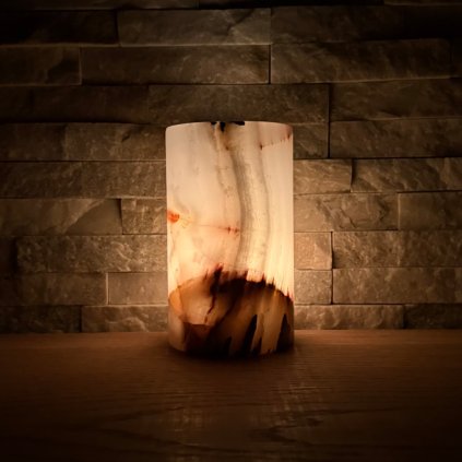 Svícen válec L - Probuzení  konkrétní kus z fotek, jedinečný originál, výška cca 13 cm