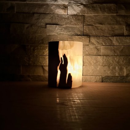 Svícen válec M - Dotek přírody  konkrétní kus z fotek, jedinečný originál, výška cca 9,5 cm