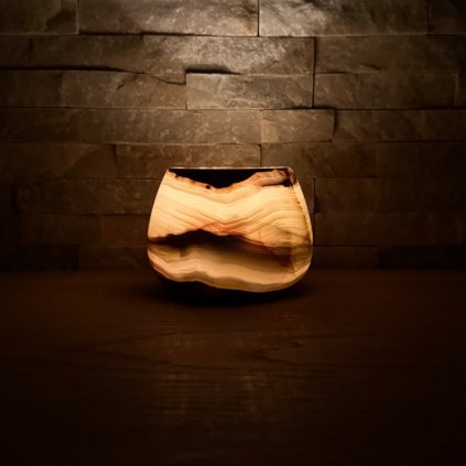 Svícen kónický M - Divoká příroda  konkrétní kus z fotek, jedinečný originál, průměr 9,5 cm