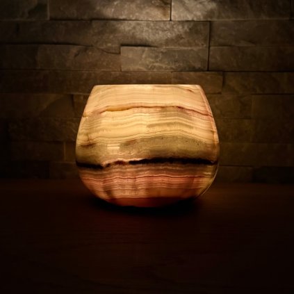 Svícen kónický L - Nový den  konkrétní kus z fotek, jedinečný originál, průměr 12,5 cm