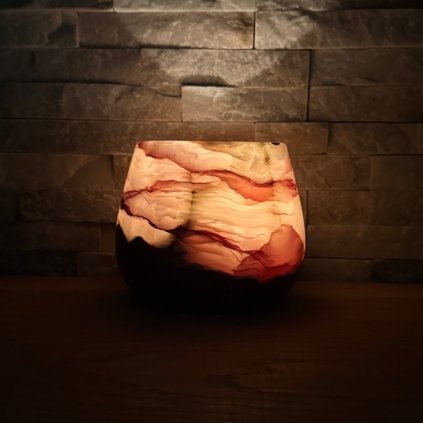 Svícen kónický L - Probuzená vášeň  konkrétní kus z fotek, jedinečný originál, průměr cca 12 cm