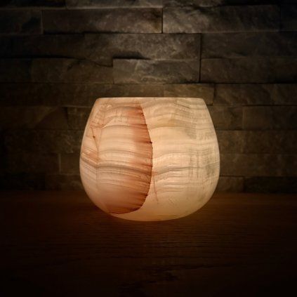 Svícen kónický L - Srdeční záležitost  konkrétní kus z fotek, jedinečný originál, průměr 12,5 cm