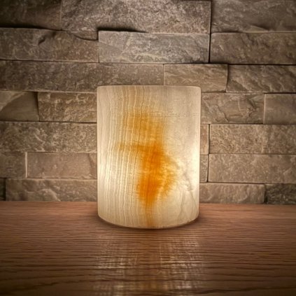 Svícen válec M - Jarní slunce  konkrétní kus z fotek, jedinečný originál, výška cca 9,5 cm