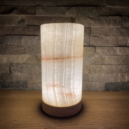 symbiotickycz onyx kamen prirodnikamen onyxovy svicen svicka lampicka svetlo energie meditace relax odpocinek teplesvetlo teplo slowliving pohoda (45)