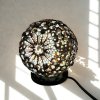 Kulatá boho lampa z mořských lastur  přírodní lastury, průměr koule 15 cm, původ Jáva