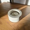 Minimalistický betonový svícen  na čajové svíčky, průměr 4 cm, ruční výroba v ČR