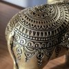 Zlatá soška posvátného slona  Délka 22 cm, zlatá barva, dekor černé mandaly