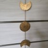 Mosazná dekorace s fázemi měsíce  délka 115 cm, na zavěšení do krytých prostor, originál z Indie