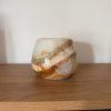 Svícen kónický L - Skrytá touha  konkrétní kus z fotek, jedinečný originál, průměr 12,5 cm